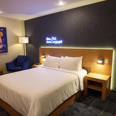 Le Fabreville Motel & Suites Laval Eksteriør bilde